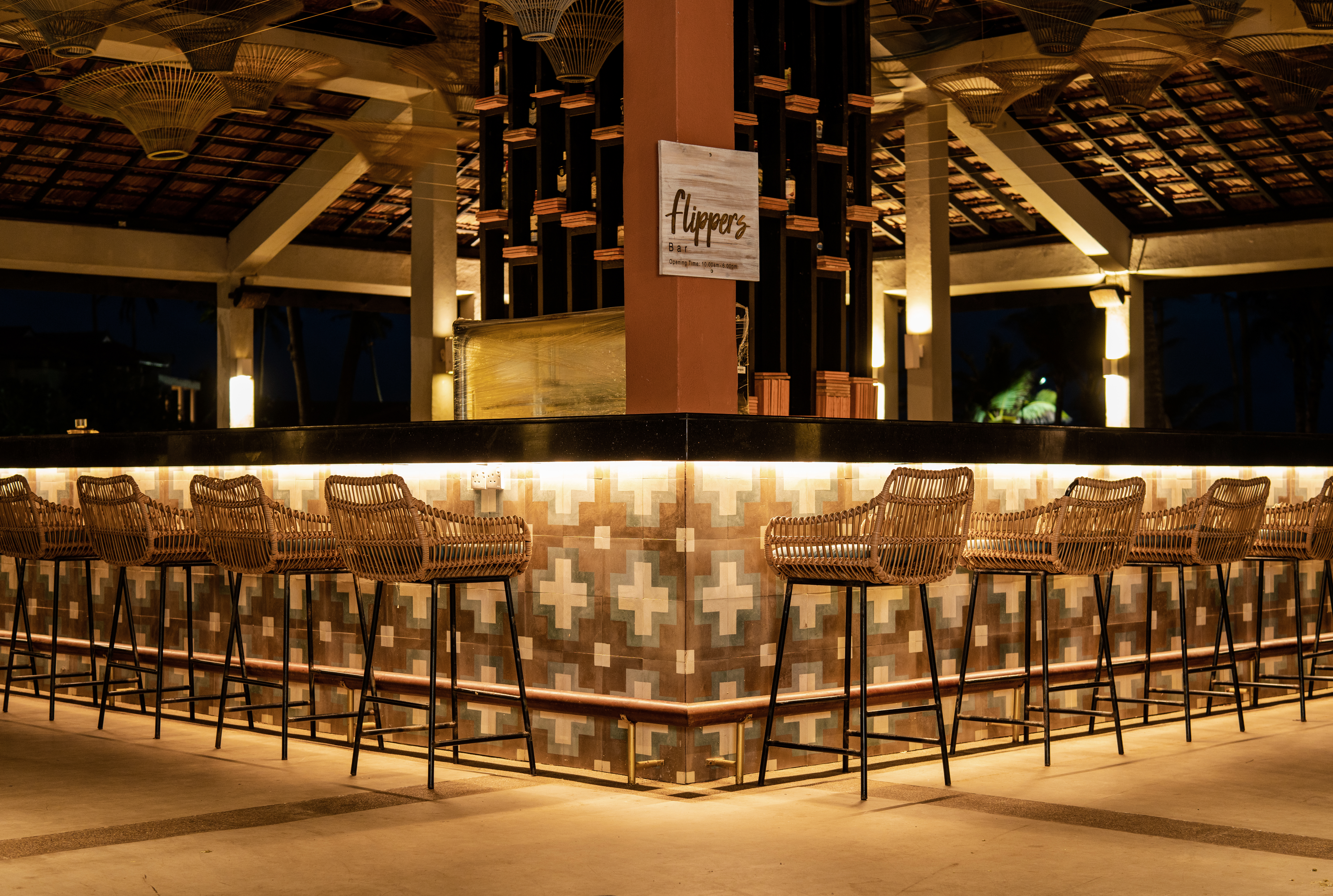 Club Dolphin - Image 8