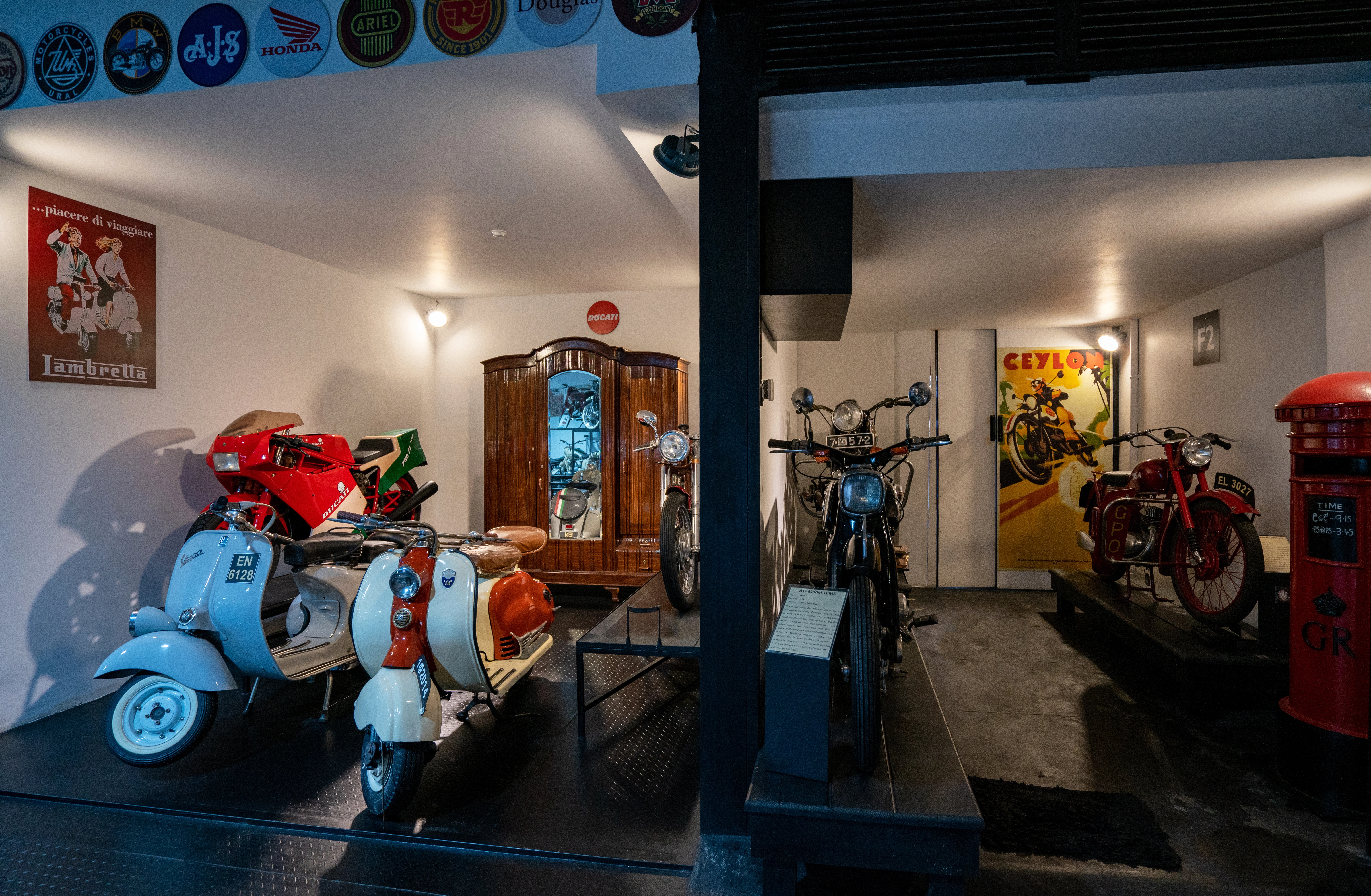 Automotive gallery (Private Collection) - Image 7