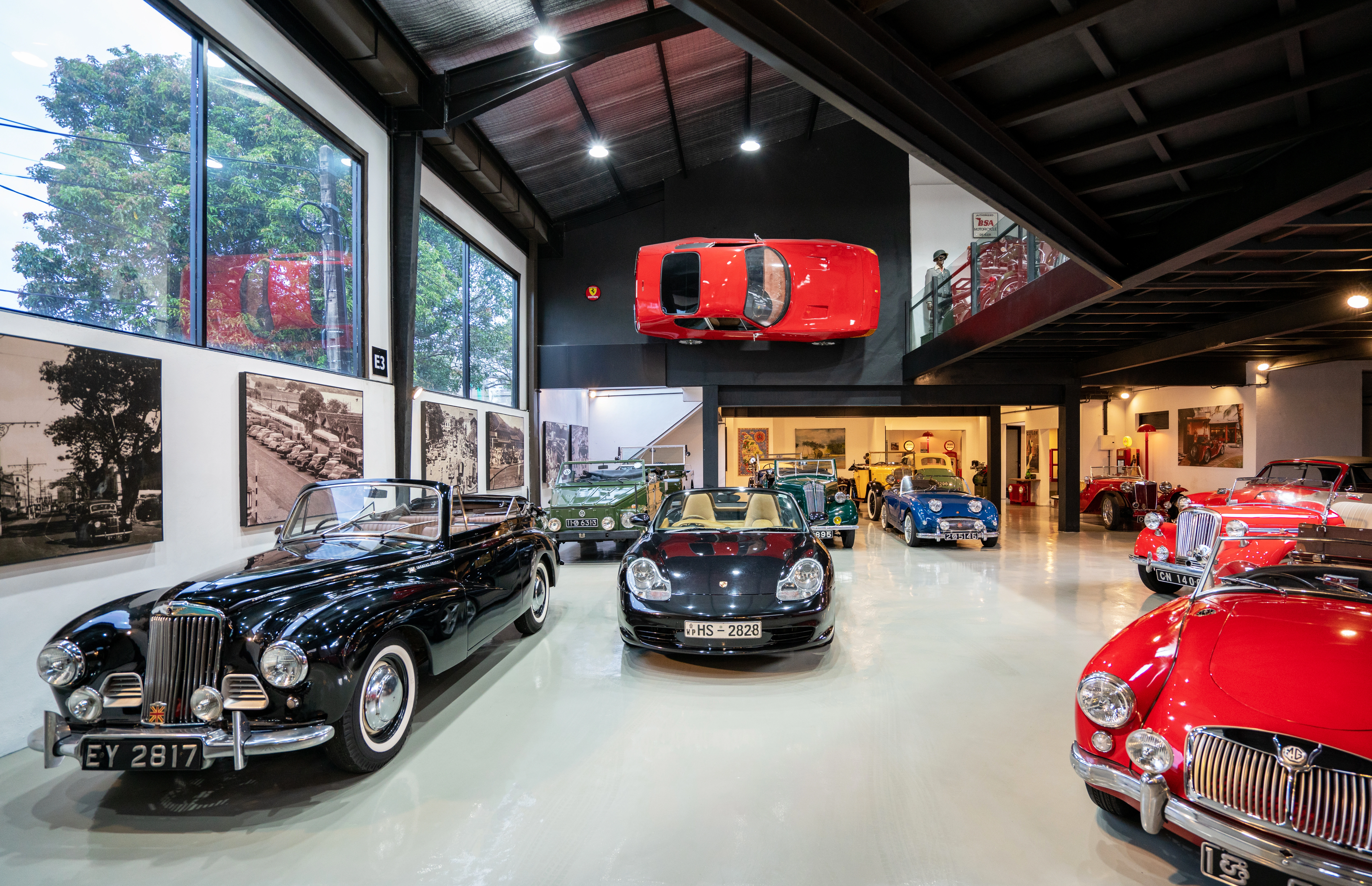 Automotive gallery (Private Collection) - Image 10