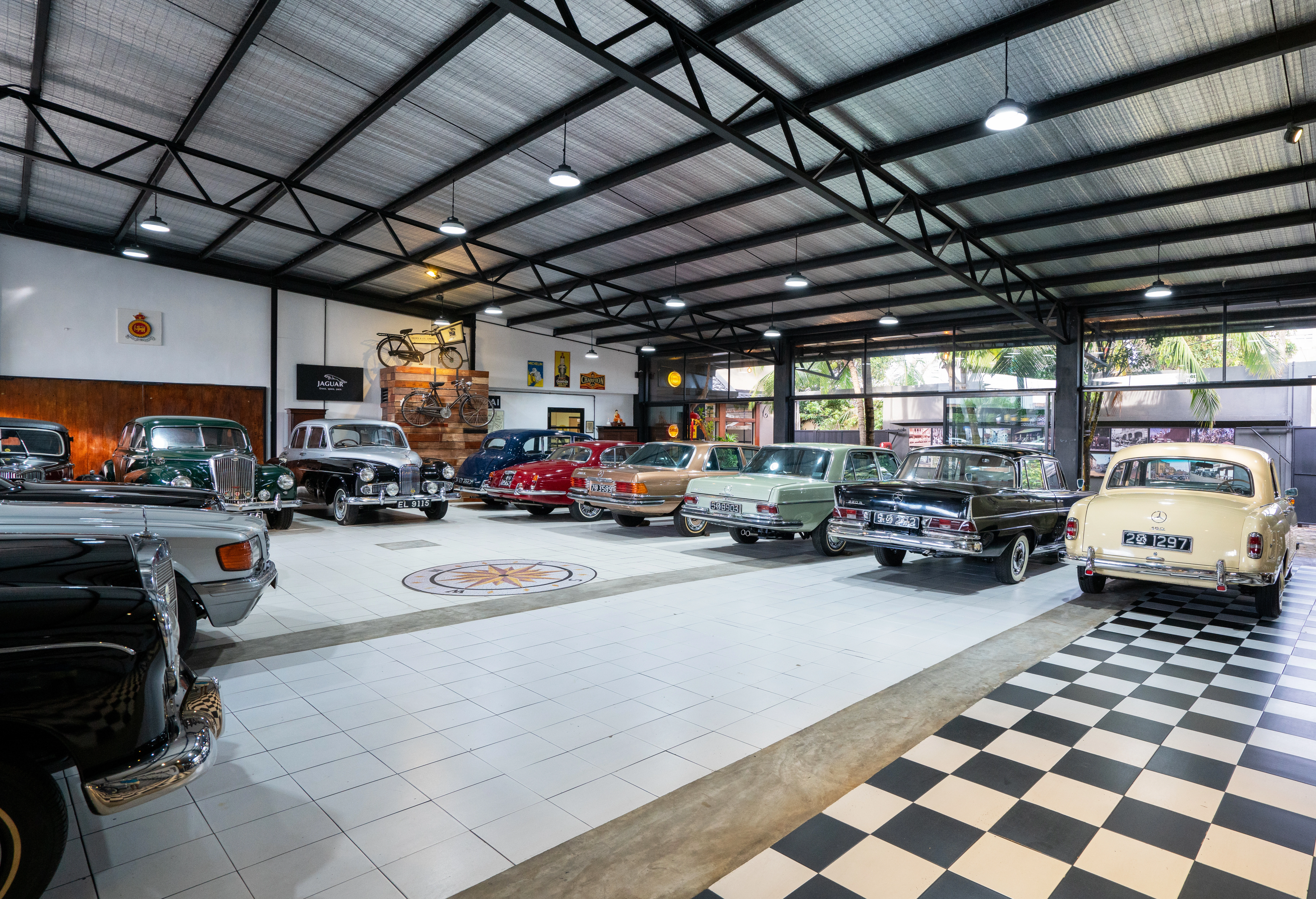 Automotive gallery (Private Collection) - Image 18