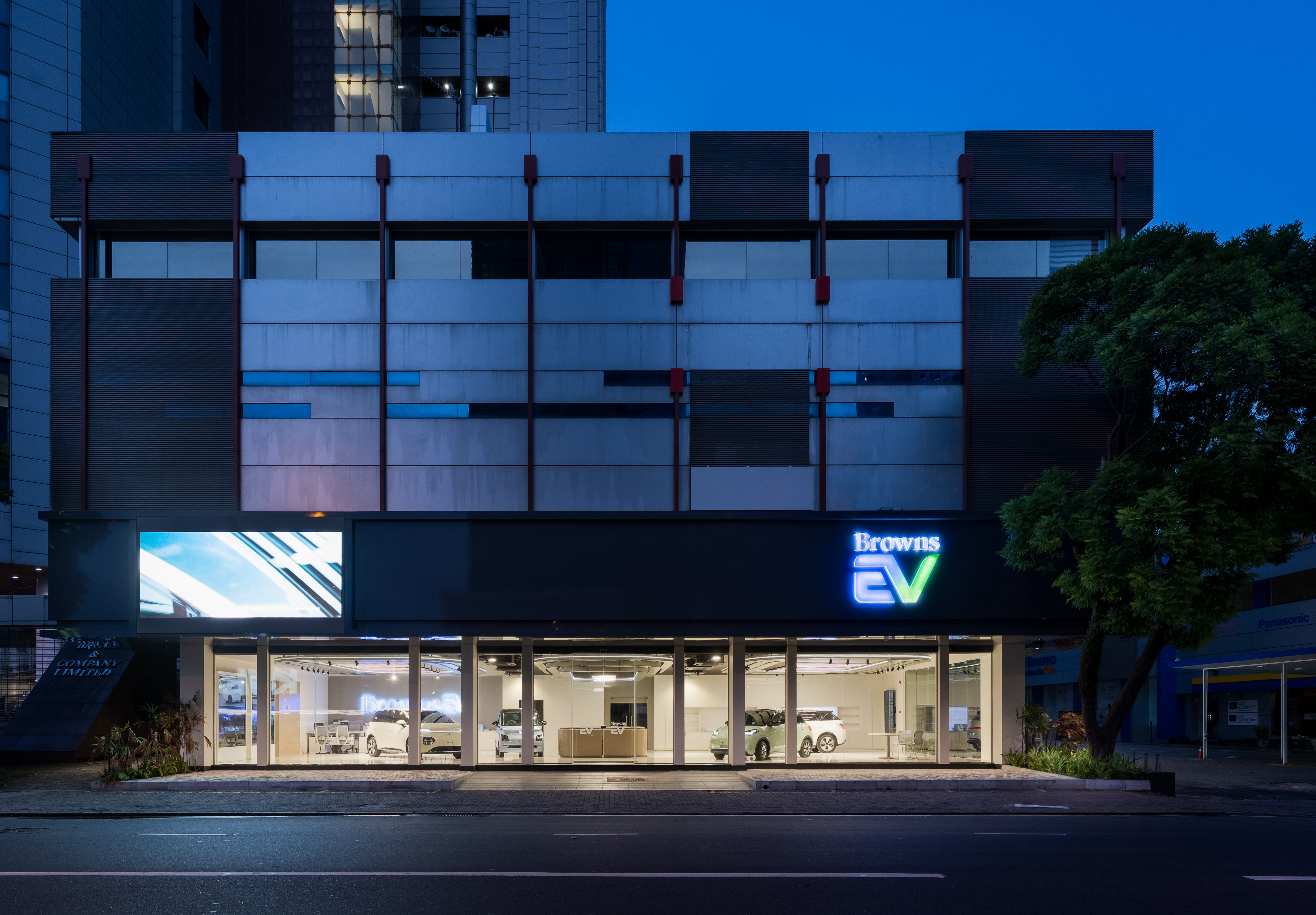 Browns Ev Showroom - Image 1